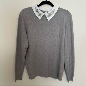 Grey sweater with jeweled collar L